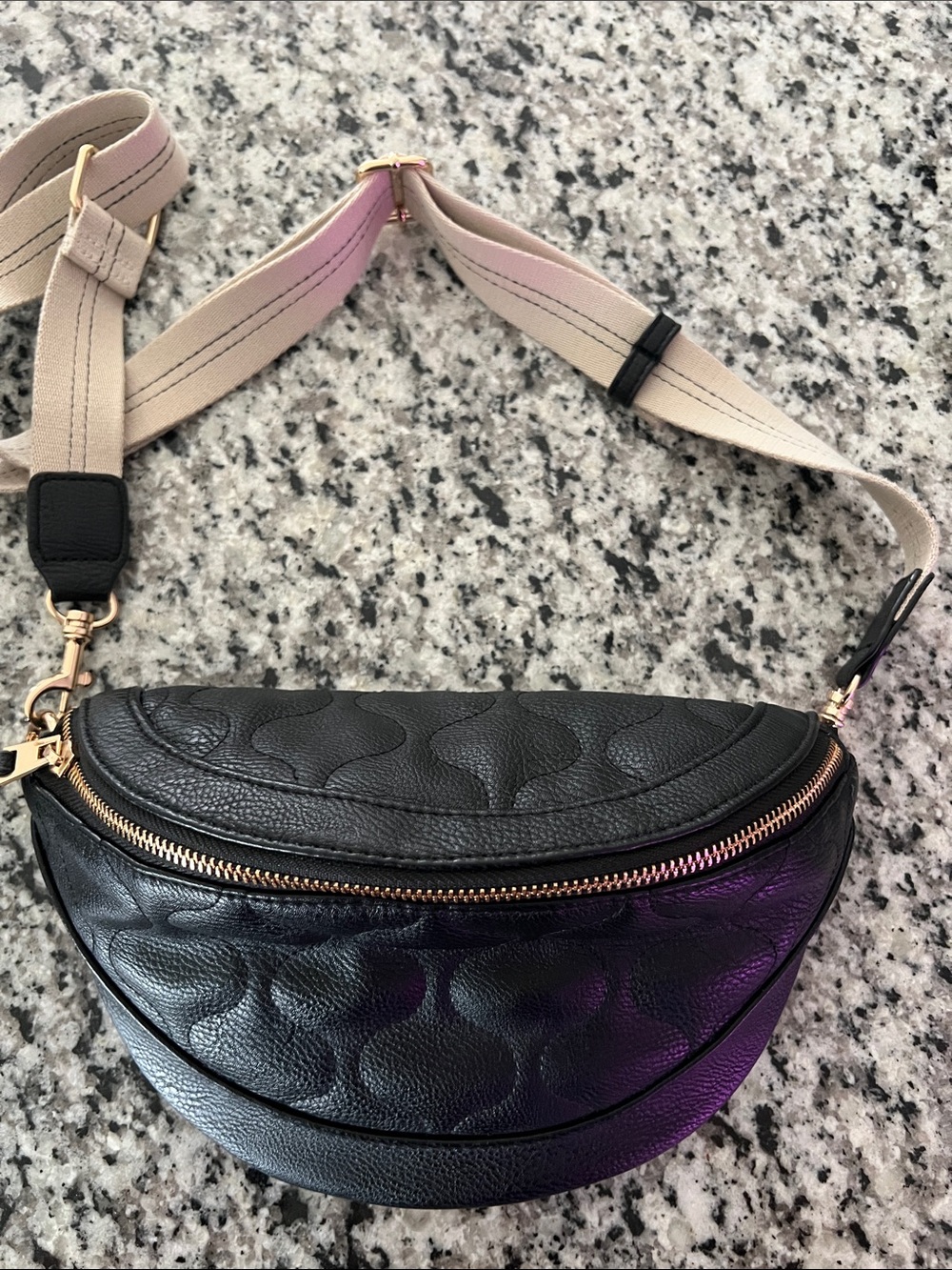 Universal Threads Quilted Belt Bag